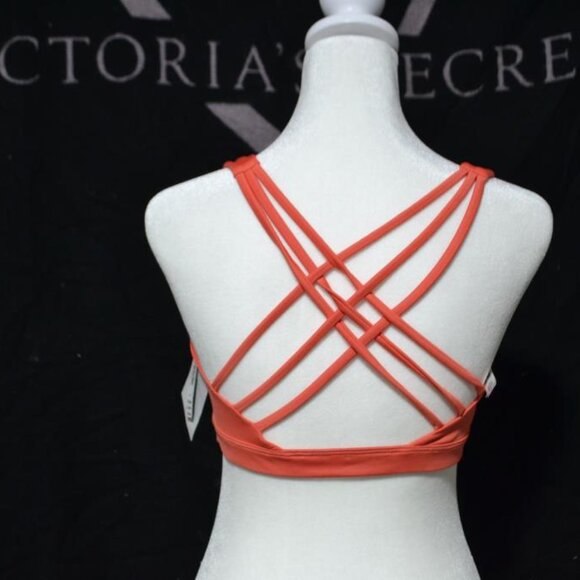 Victoria's Secret VSX Strappy Sports Bra NWT - Picture 2 of 2